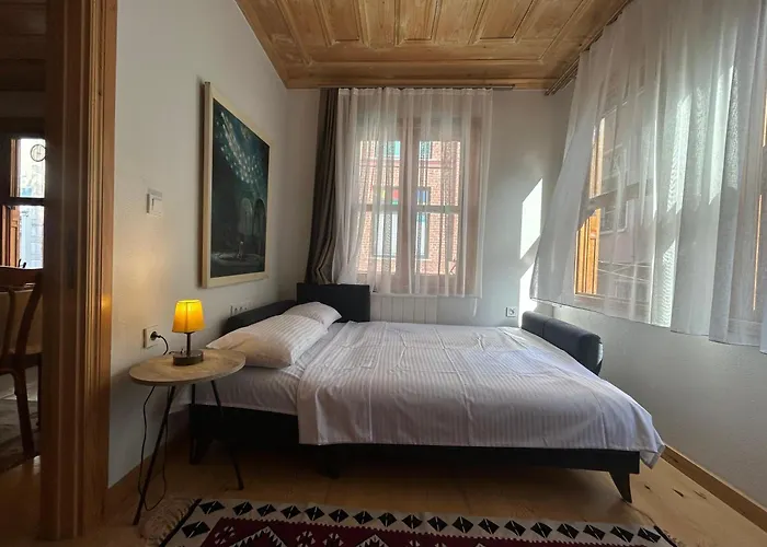 Vila Balat Rose - Charming Wooden House With Terrace