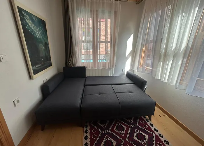 Balat Rose - Charming Wooden House With Terrace Vila *