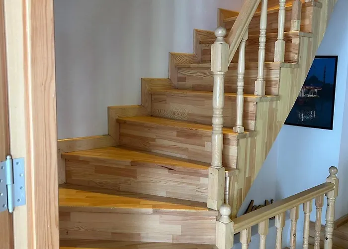 Balat Rose - Charming Wooden House With Terrace