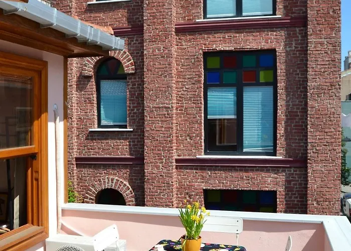 Vila Balat Rose - Charming Wooden House With Terrace