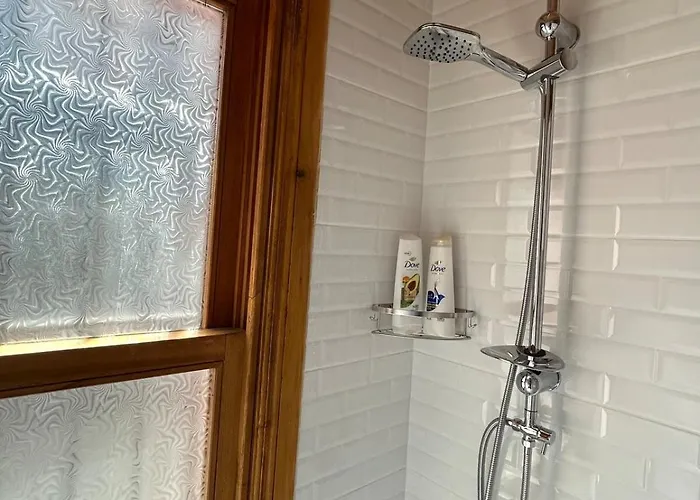 Vila Balat Rose - Charming Wooden House With Terrace *