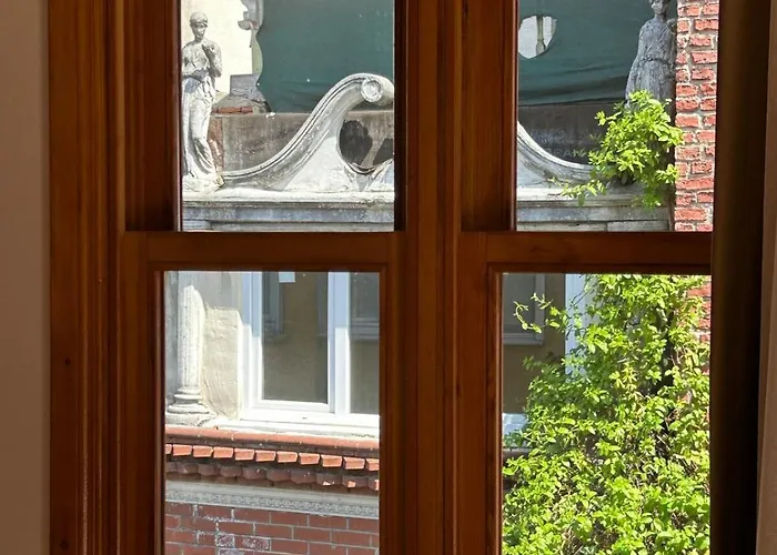 Balat Rose - Charming Wooden House With Terrace