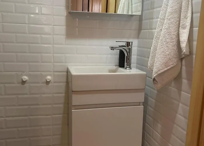 Balat Rose - Charming Wooden House With Terrace Vila