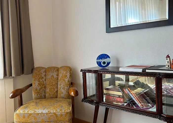 Balat Rose - Charming Wooden House With Terrace