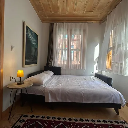 빌라 Balat Rose - Charming Wooden House With Terrace