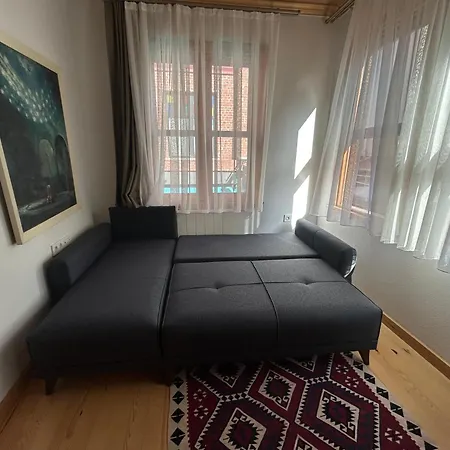Balat Rose - Charming Wooden House With Terrace 빌라 *