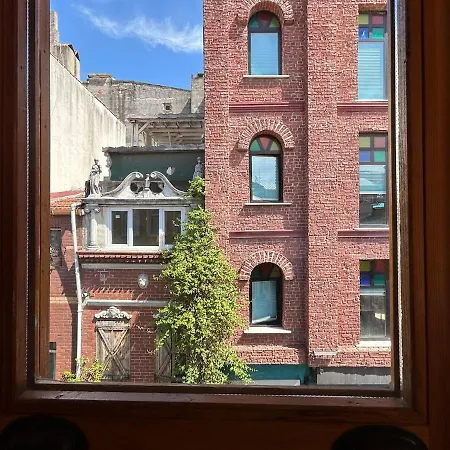 Balat Rose - Charming Wooden House With Terrace * 이스탄불