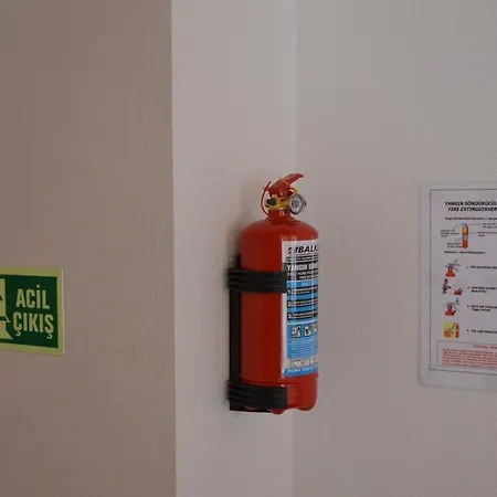 Balat Rose - Charming Wooden House With Terrace Вилла Стамбул