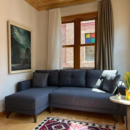 Balat Rose - Charming Wooden House With Terrace Вилла Стамбул